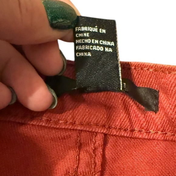 Forever 21 shorts Women Size 28 Maroon Distressed Floral Lace Denim Shorts - Picture 4 of 6